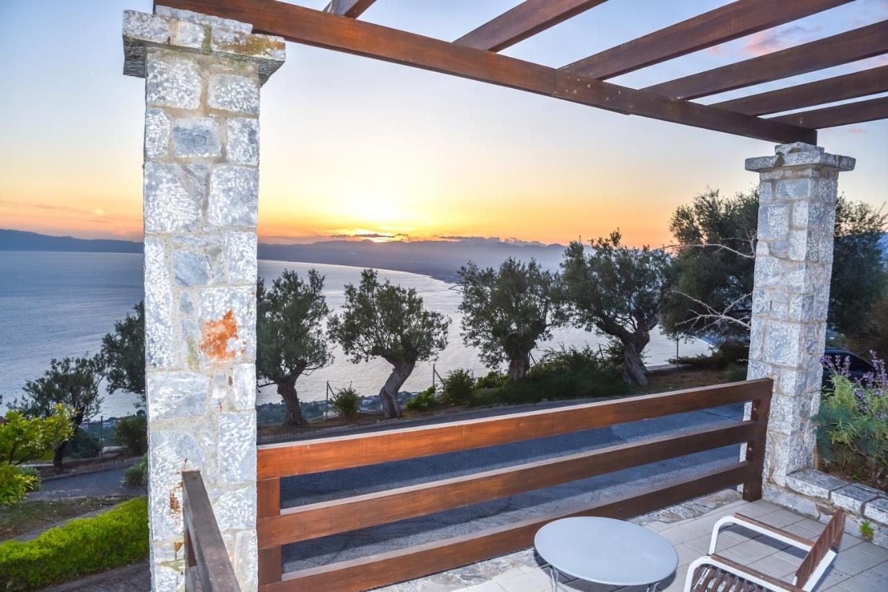 קלמאטה Ryalos Villas מראה חיצוני תמונה